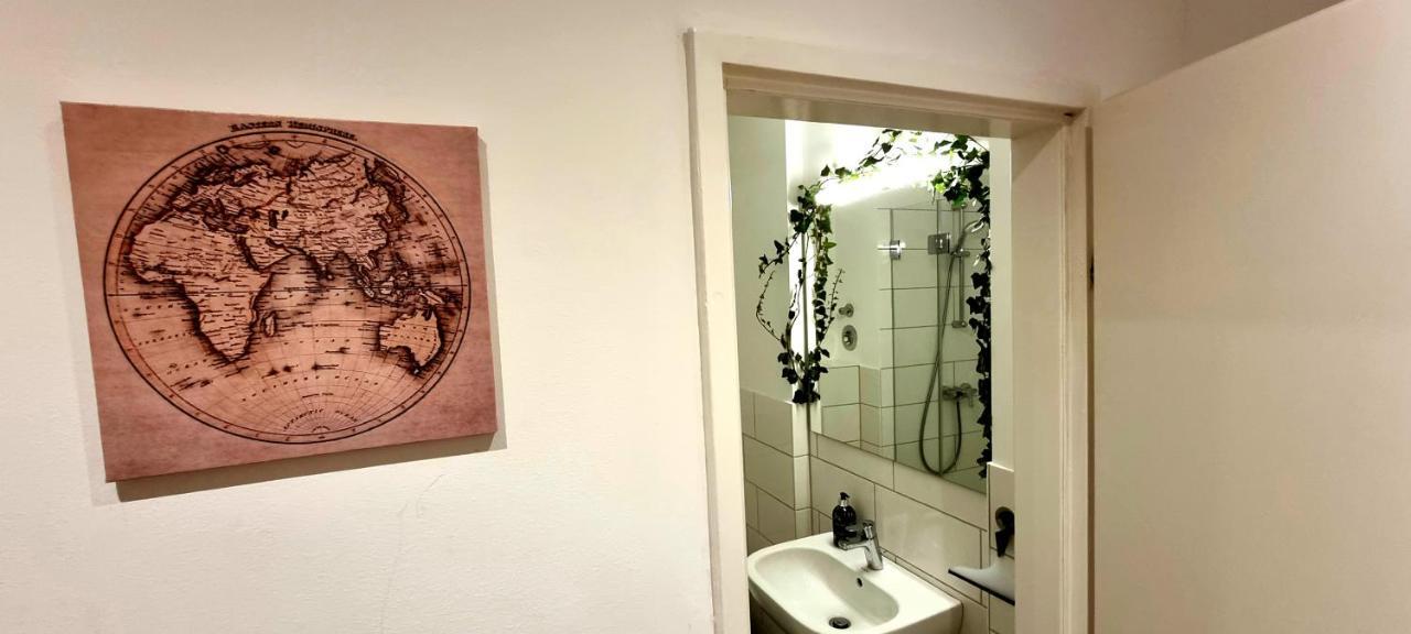Business Apartment Mit Kuche Fur 1-3 +Netflx+5G Wlan Nahe Der Mhh Im Industrial Design Hannover Luaran gambar